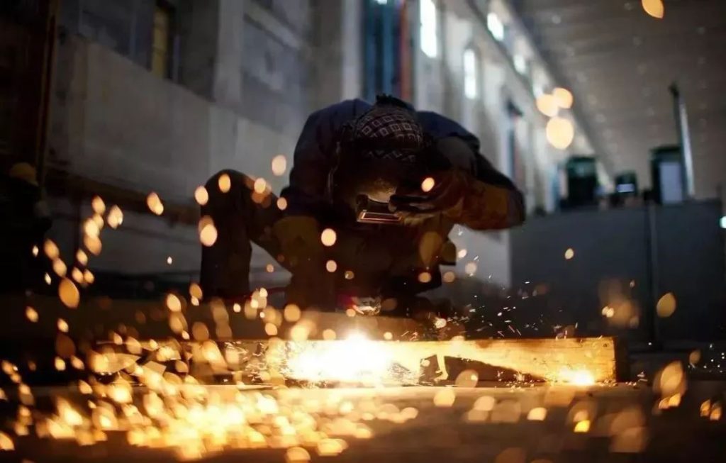 Can Angle Grinder Sparks Cause a Fire?